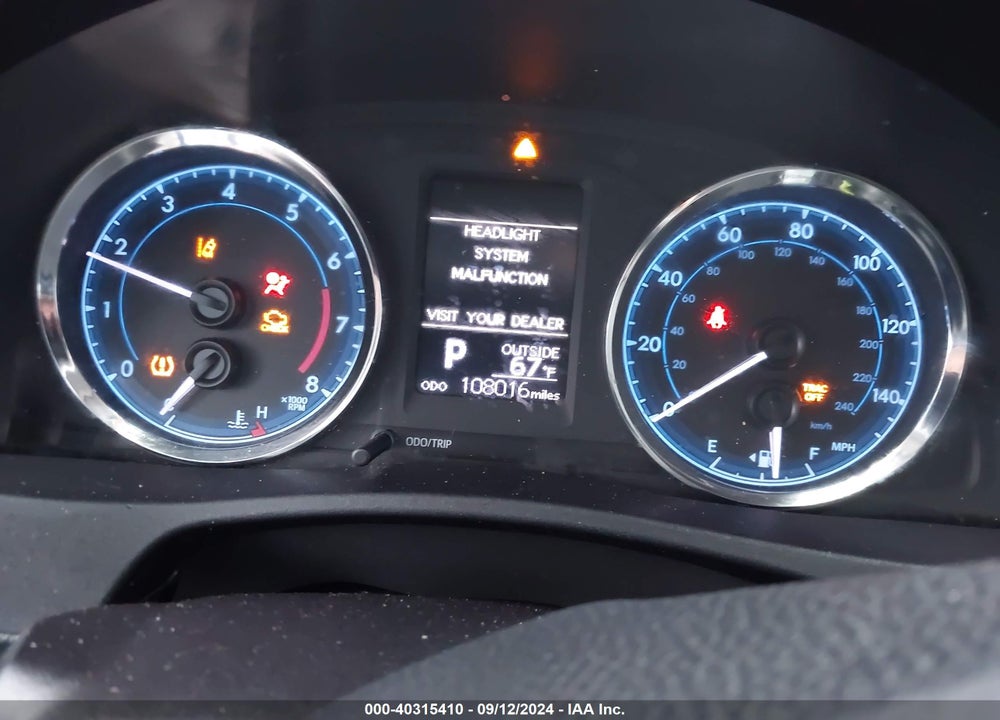2019 TOYOTA COROLLA LE VIN: 2T1BURHE5KC137686