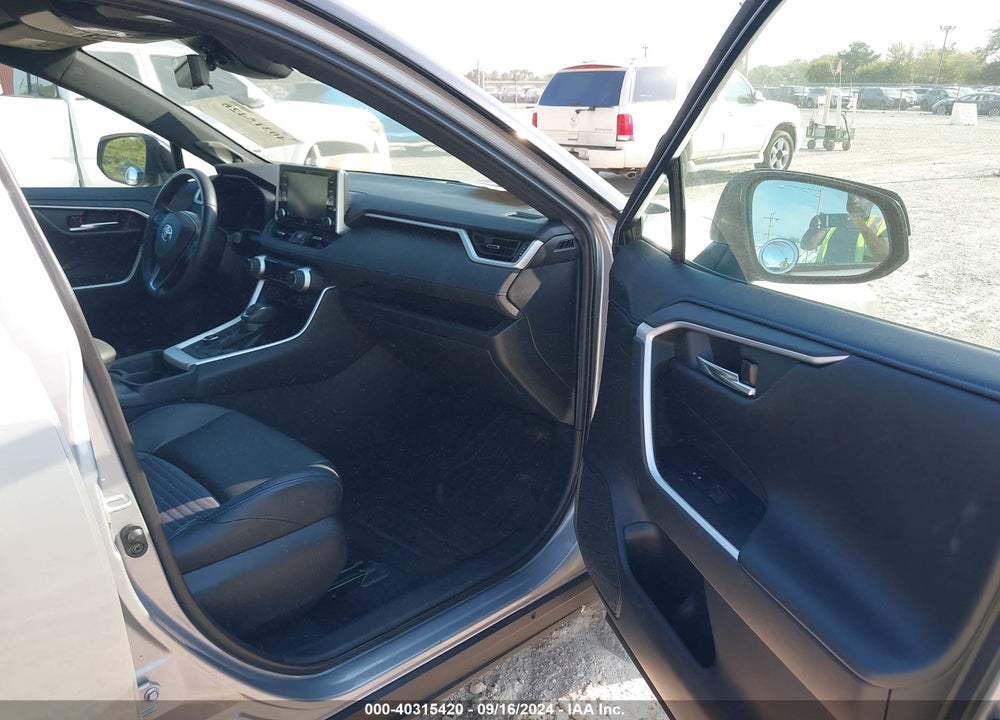2021 TOYOTA RAV4 HYBRID VIN: 2T3E6RFV8MW002916