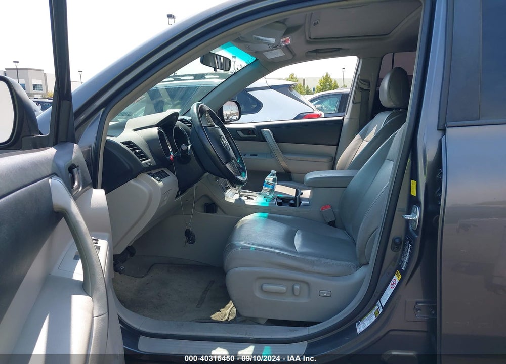 2010 TOYOTA HIGHLANDER SE V6 VIN: 5TDKK3EH0AS019715
