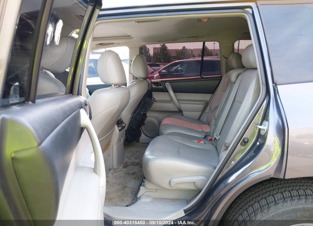 2010 TOYOTA HIGHLANDER SE V6 VIN: 5TDKK3EH0AS019715