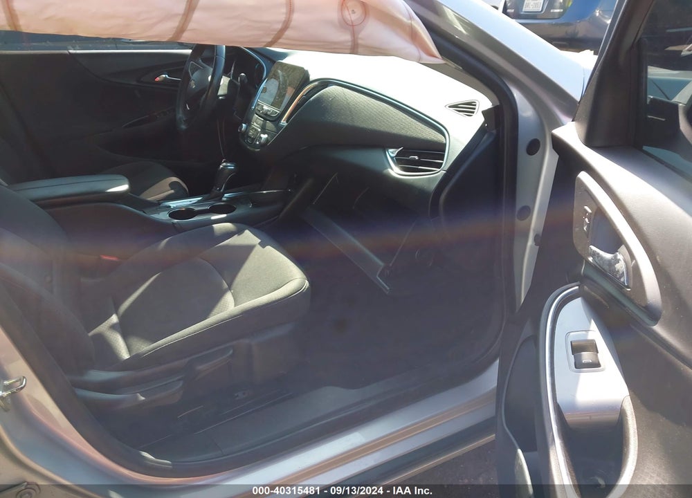 2018 CHEVROLET MALIBU LT VIN: 1G1ZD5STXJF120749