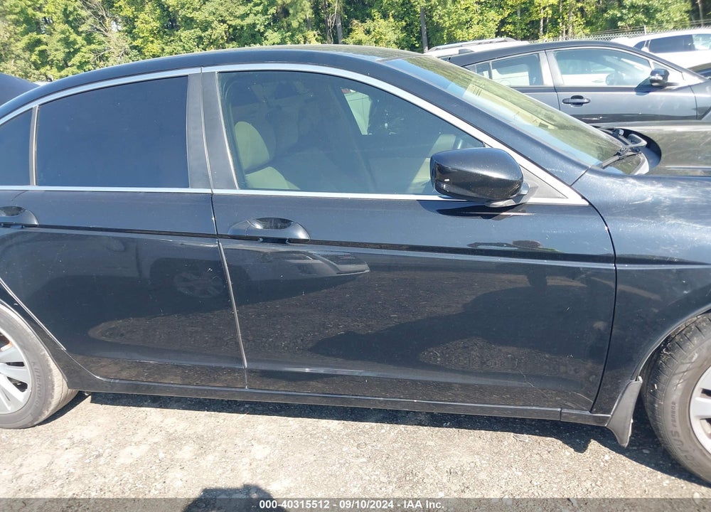 2010 HONDA ACCORD 2.4 LX-P VIN: 1HGCP2F40AA064177