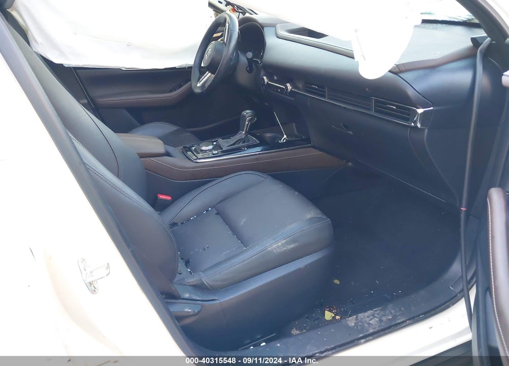 2022 MAZDA CX-30 PREMIUM VIN: 3MVDMBDL1NM431021
