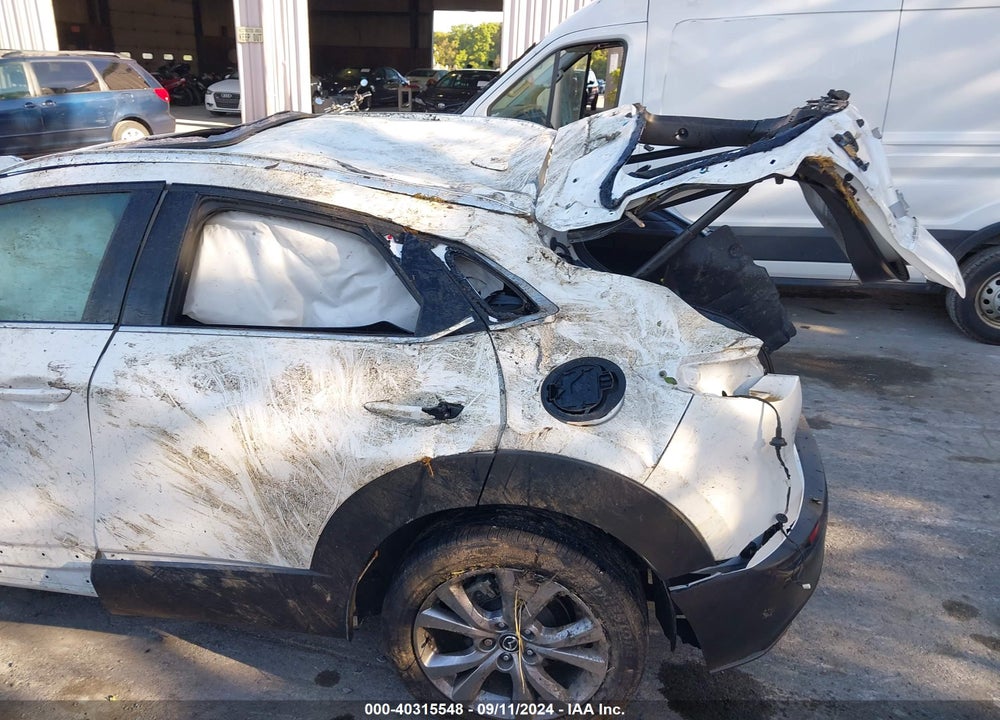 2022 MAZDA CX-30 PREMIUM VIN: 3MVDMBDL1NM431021