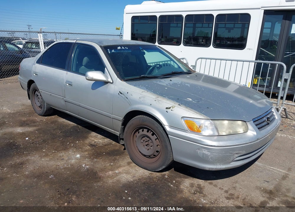 2001 TOYOTA CAMRY LE VIN: JT2BG28K110543132
