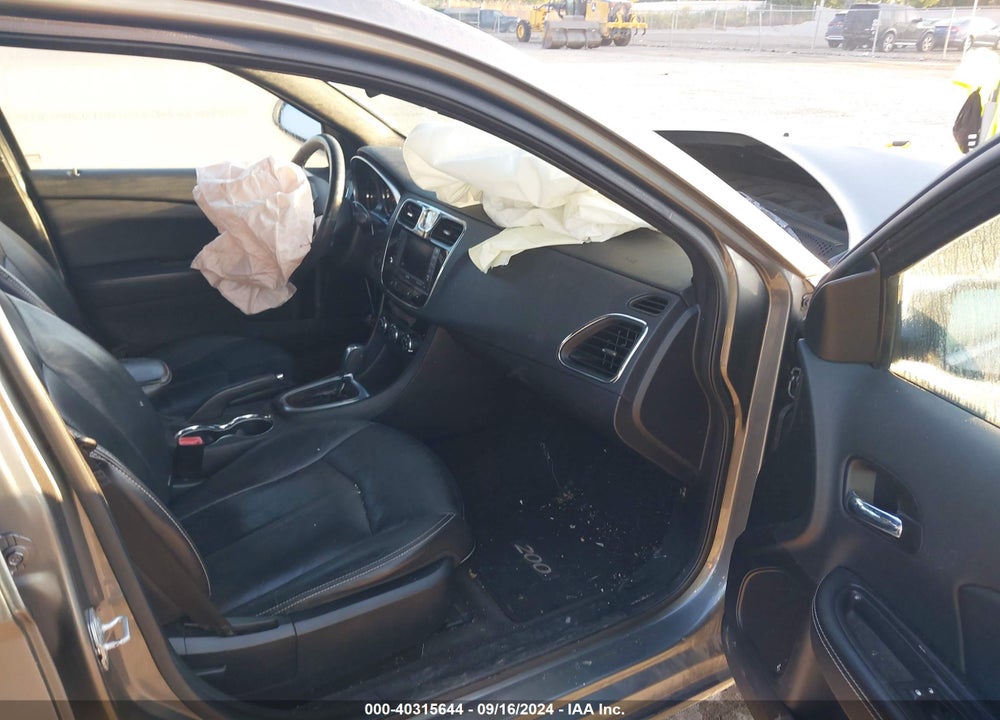2012 CHRYSLER 200 LIMITED VIN: 1C3CCBCG8CN240319