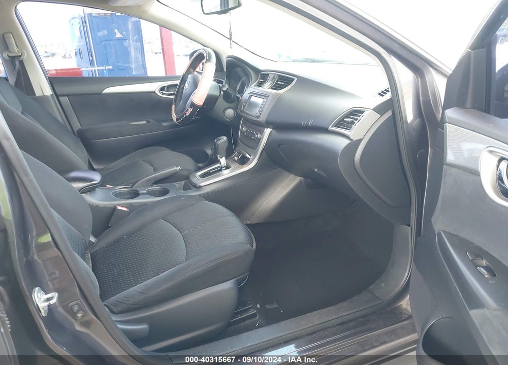 2014 NISSAN SENTRA SR VIN: 3N1AB7AP5EY220186