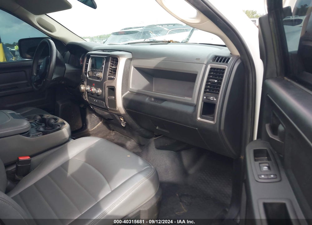 2017 RAM 1500 TRADESMAN 4X4 5'7 BOX VIN: 1C6RR7KG5HS789169