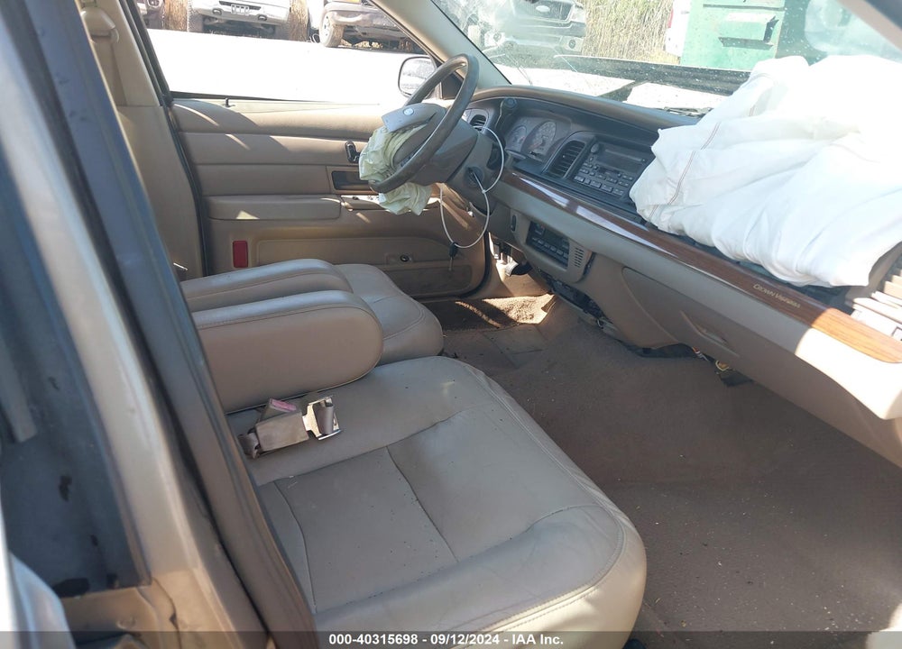 2004 FORD CROWN VICTORIA LX VIN: 2FAFP74W64X155047