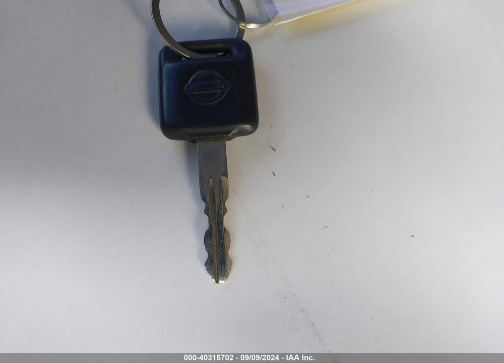 2004 NISSAN XTERRA XE VIN: 5N1ED28T04C618410