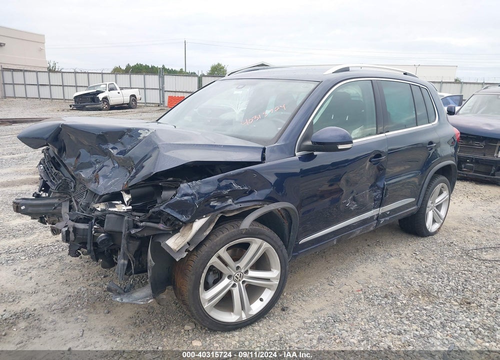 2016 VOLKSWAGEN TIGUAN R-LINE VIN: WVGAV7AX7GW527840