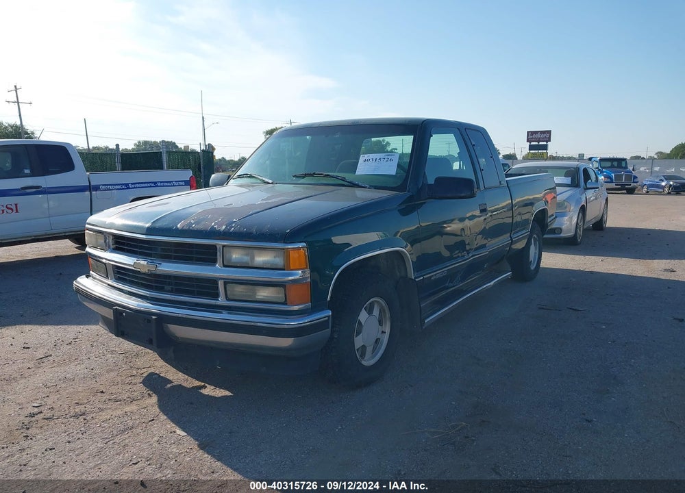 1996 CHEVROLET GMT-400 C1500 VIN: 2GCEC19M6T1108981
