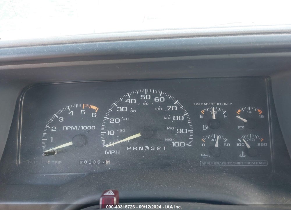 1996 CHEVROLET GMT-400 C1500 VIN: 2GCEC19M6T1108981
