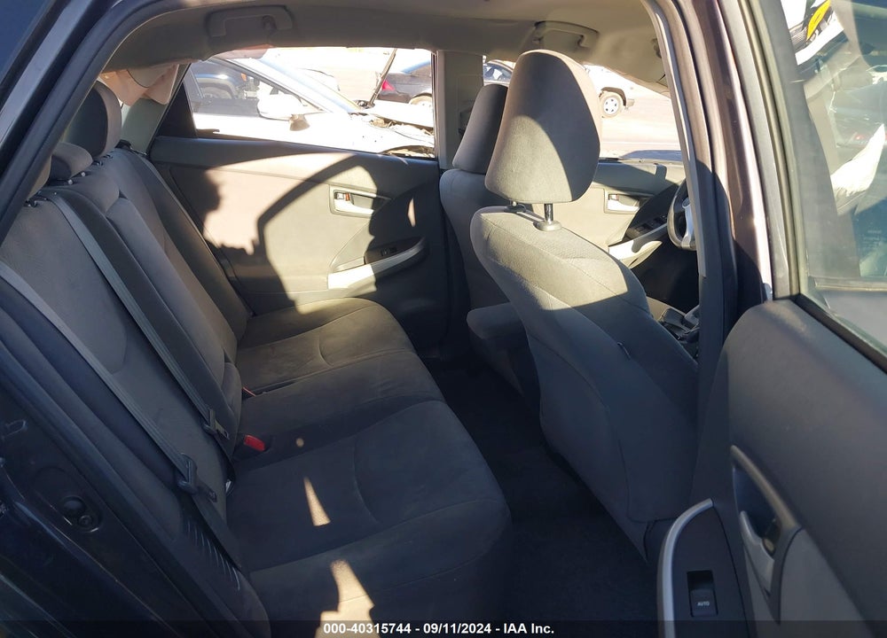 2011 TOYOTA PRIUS TWO VIN: JTDKN3DU7B1386342