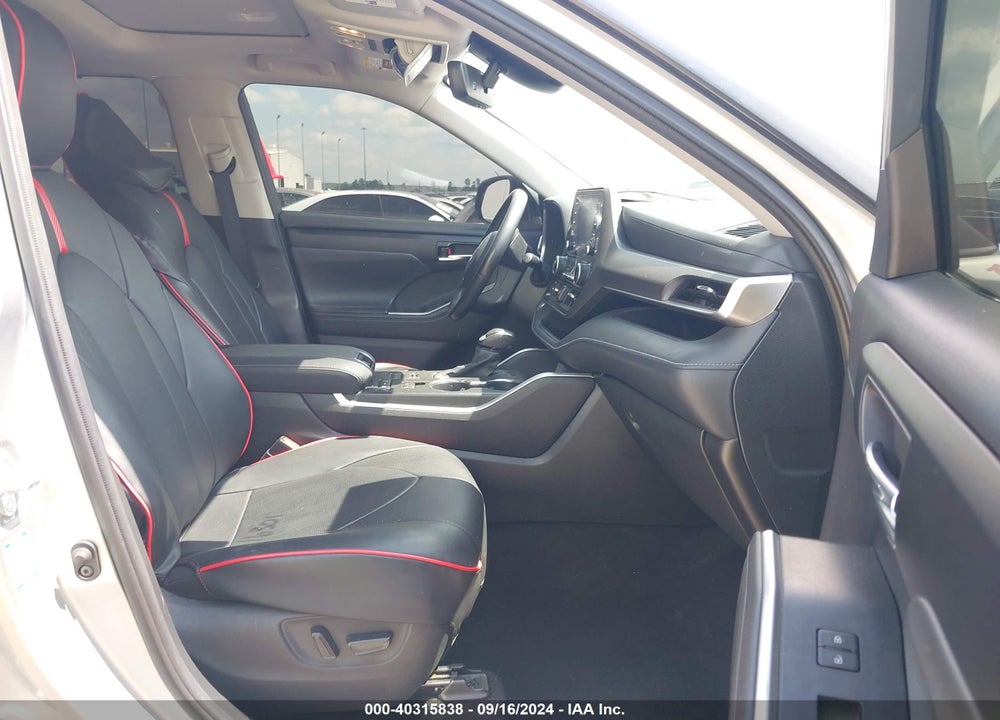 2021 TOYOTA HIGHLANDER XLE VIN: 5TDGZRBH5MS525716