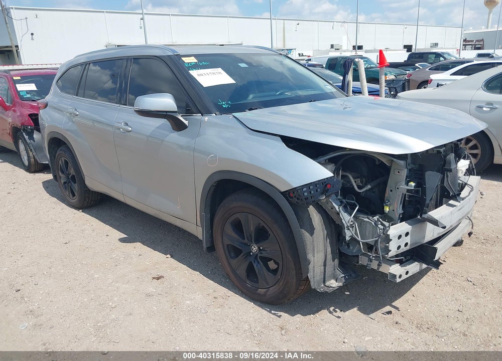 2021 TOYOTA HIGHLANDER XLE VIN: 5TDGZRBH5MS525716