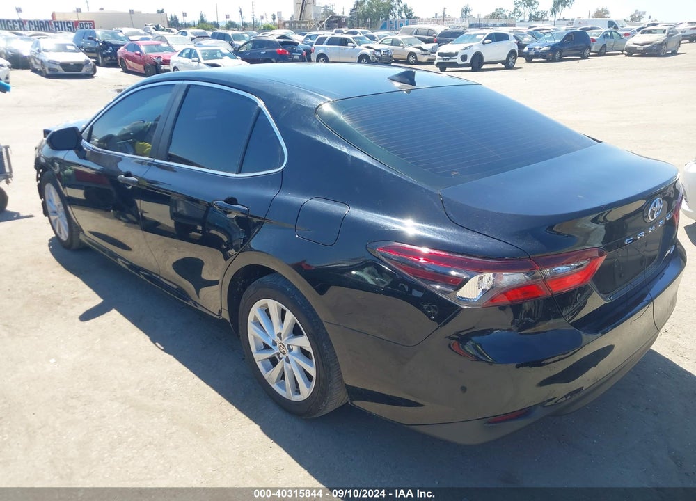 2022 TOYOTA CAMRY LE VIN: 4T1C11AK7NU061471