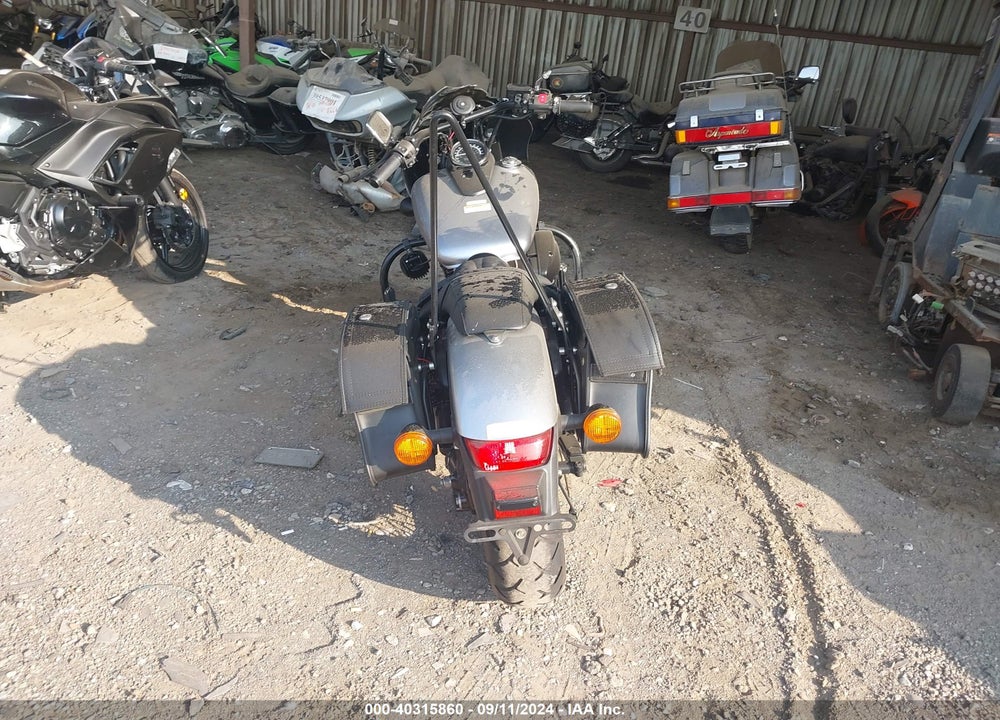 2015 HONDA VT750 C2B VIN: JH2RC5377FK501203