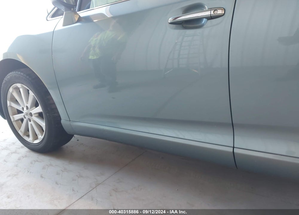 2010 TOYOTA VENZA VIN: 4T3ZA3BB4AU033911