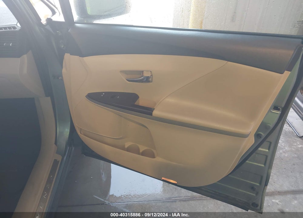 2010 TOYOTA VENZA VIN: 4T3ZA3BB4AU033911