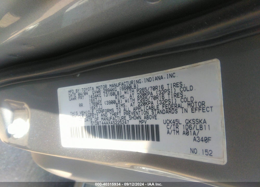 2004 TOYOTA SEQUOIA SR5 V8 VIN: 5TDBT44AX4S225247