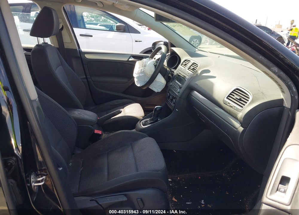 2013 VOLKSWAGEN GOLF 2.5L 4-DOOR VIN: WVWDB7AJ8DW136035