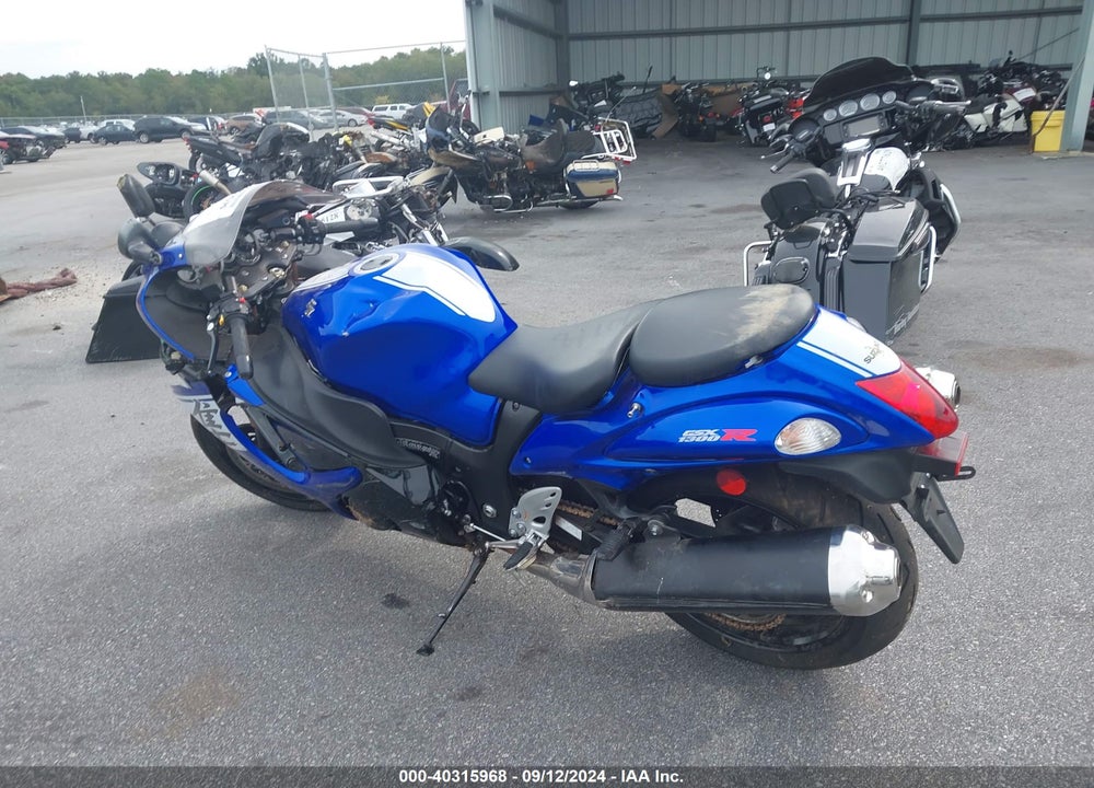 2017 SUZUKI GSX1300 RA VIN: JS1GX72B0H2101115
