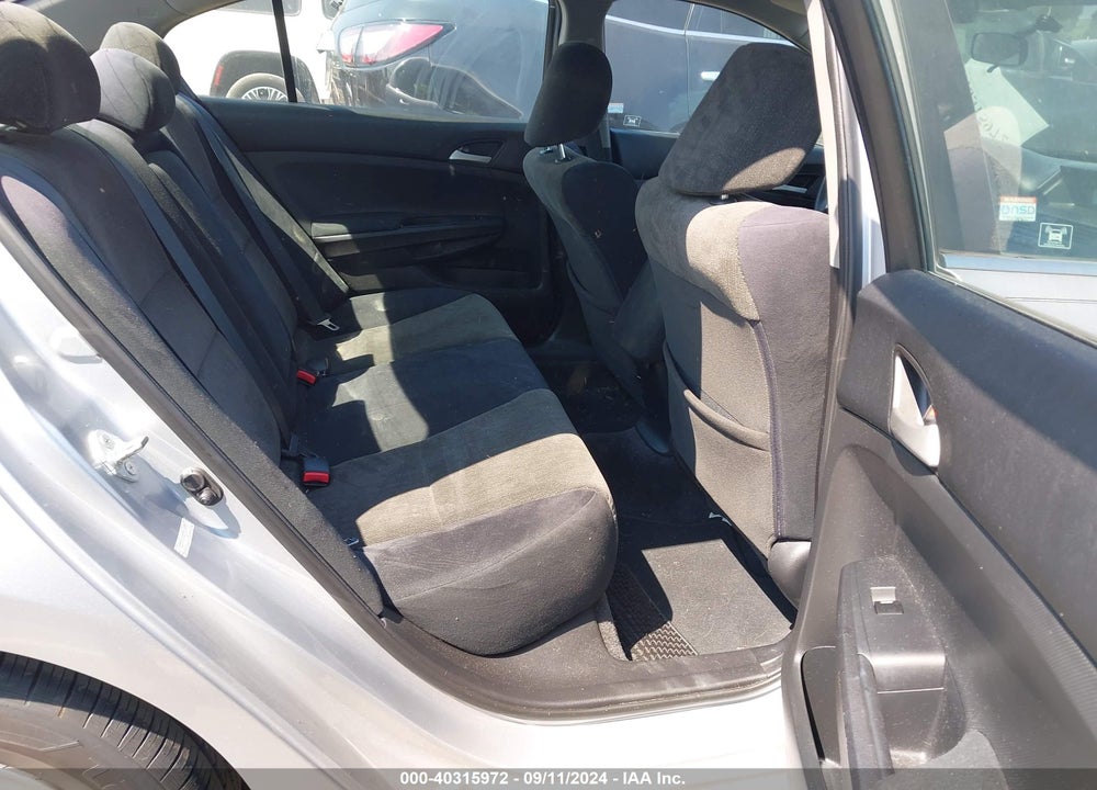 2010 HONDA ACCORD 2.4 LX-P VIN: 1HGCP2F4XAA137992