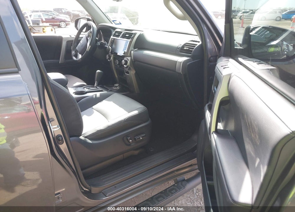 2022 TOYOTA 4RUNNER SR5 PREMIUM VIN: JTENU5JR6N6076617