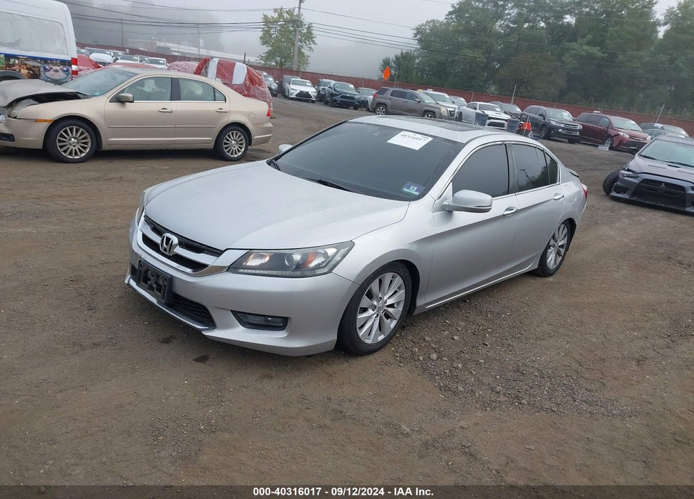 2015 HONDA ACCORD EX-L VIN: 1HGCR2F84FA102496