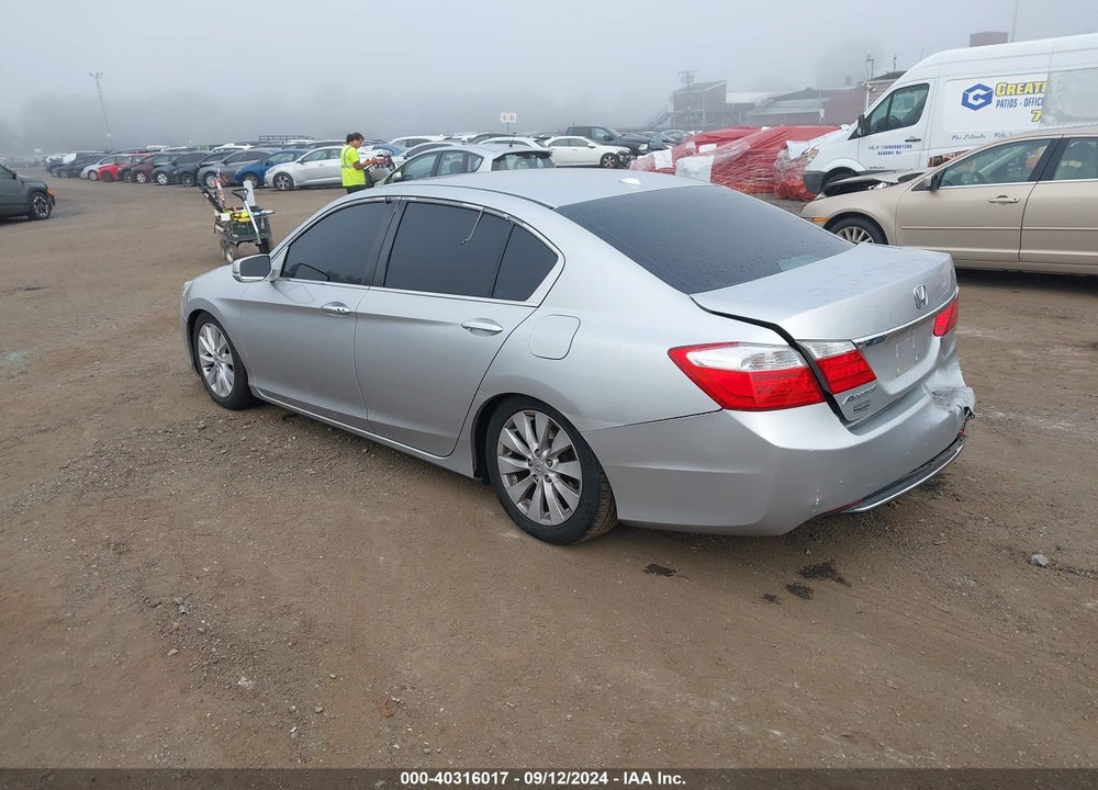 2015 HONDA ACCORD EX-L VIN: 1HGCR2F84FA102496