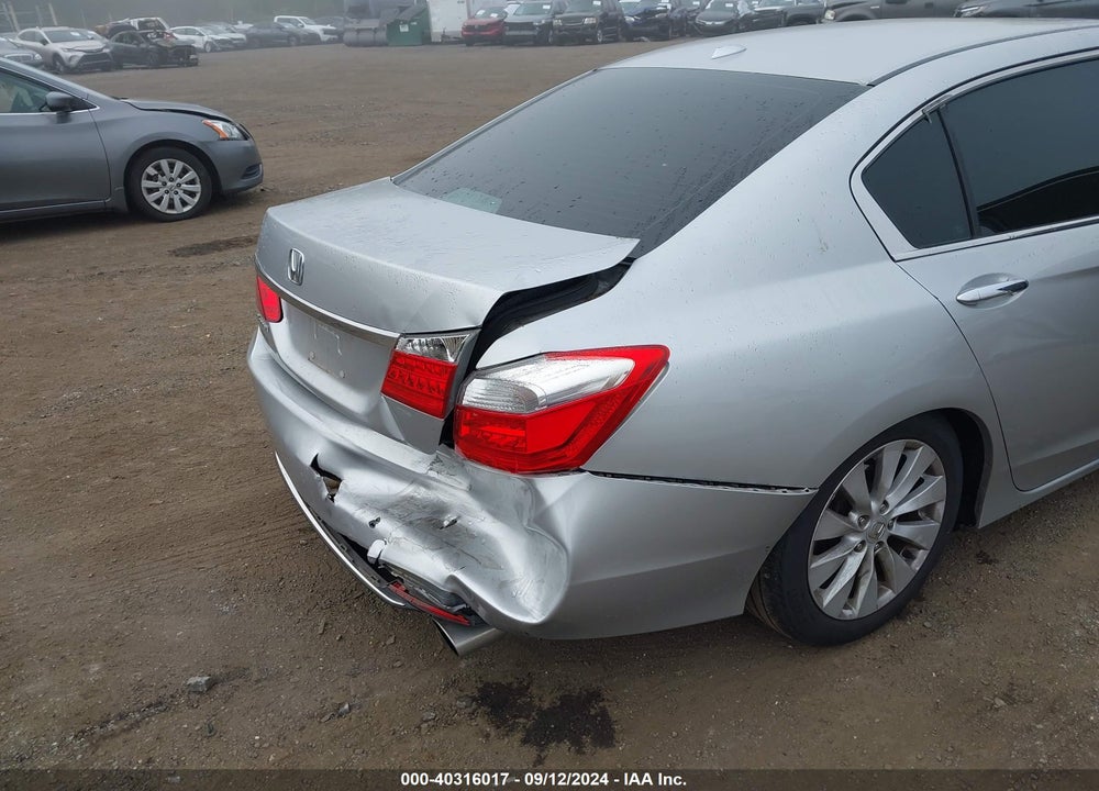 2015 HONDA ACCORD EX-L VIN: 1HGCR2F84FA102496