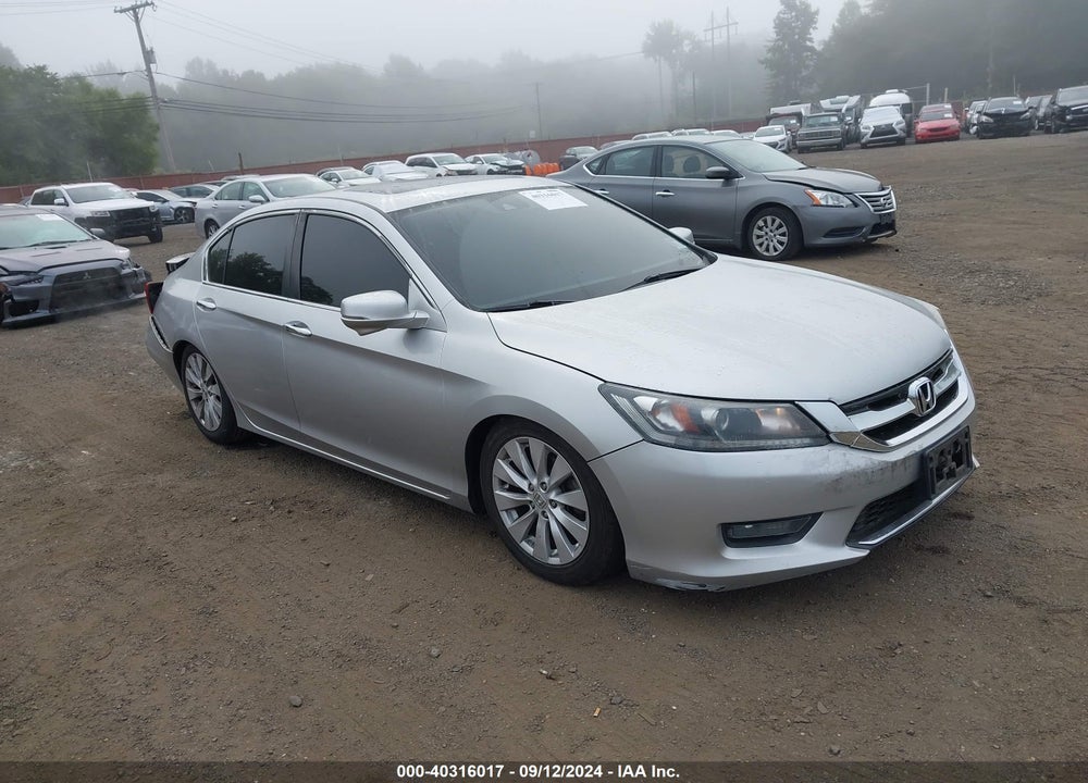 2015 HONDA ACCORD EX-L VIN: 1HGCR2F84FA102496