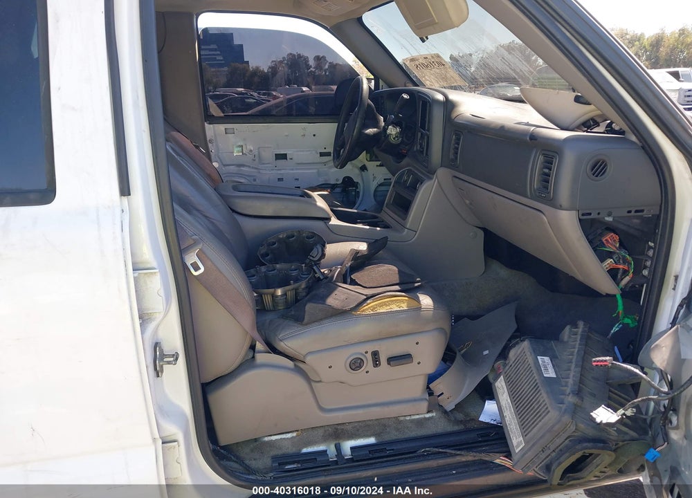 2004 CHEVROLET TAHOE Z71 VIN: 1GNEK13T54R202580