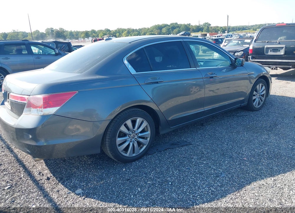 2011 HONDA ACCORD 2.4 EX-L VIN: 1HGCP2F84BA067037