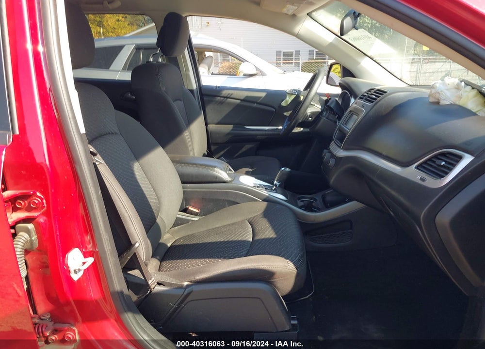 2018 DODGE JOURNEY SXT VIN: 3C4PDCBB7JT260645
