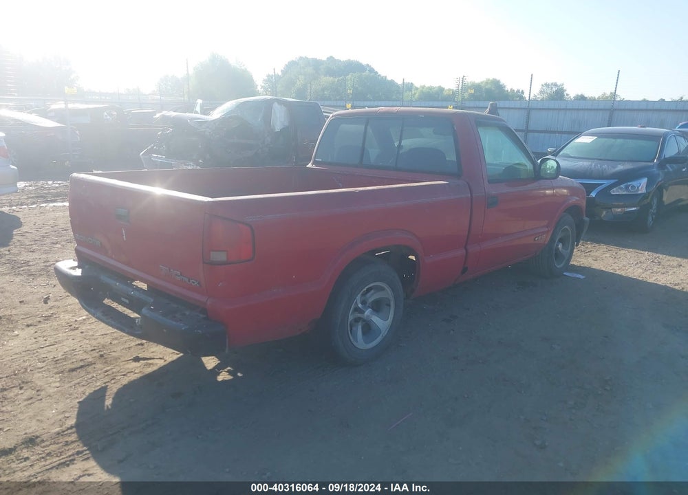 1998 CHEVROLET S-10 FLEETSIDE VIN: 1GCCS1442W8142323
