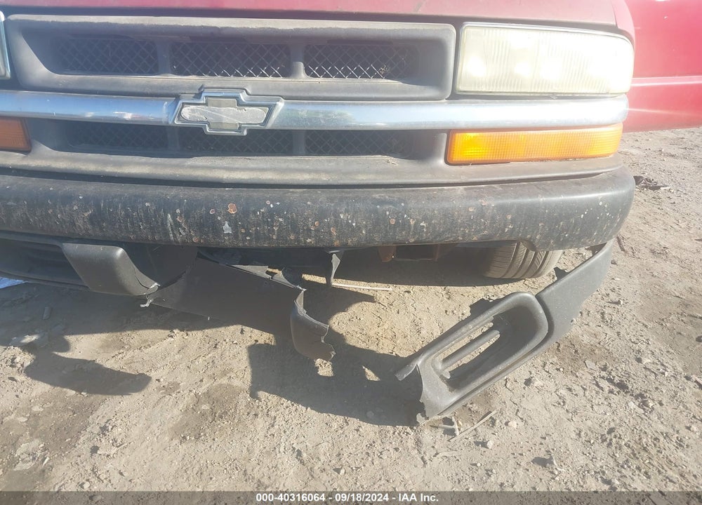 1998 CHEVROLET S-10 FLEETSIDE VIN: 1GCCS1442W8142323