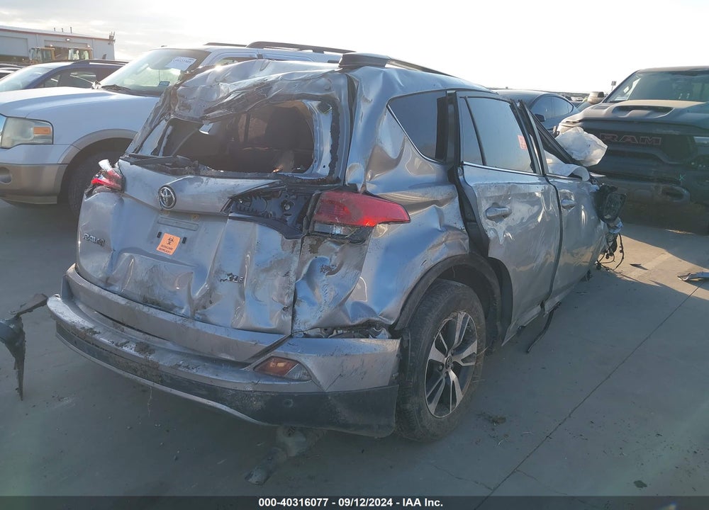2018 TOYOTA RAV4 XLE VIN: JTMWFREV5JJ210266