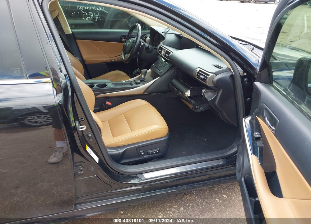 2016 LEXUS IS 200T VIN: JTHBA1D26G5018666