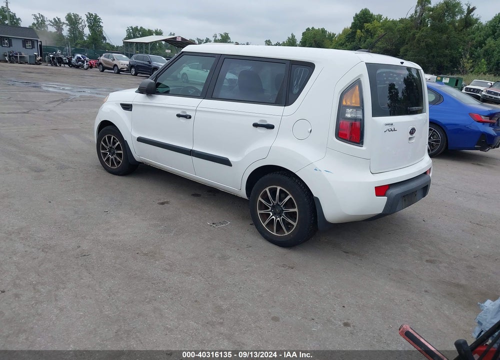 2011 KIA SOUL VIN: KNDJT2A13B7715122