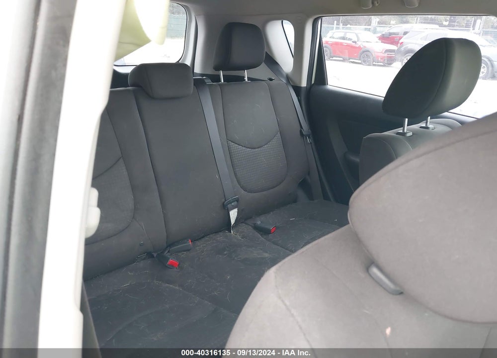 2011 KIA SOUL VIN: KNDJT2A13B7715122