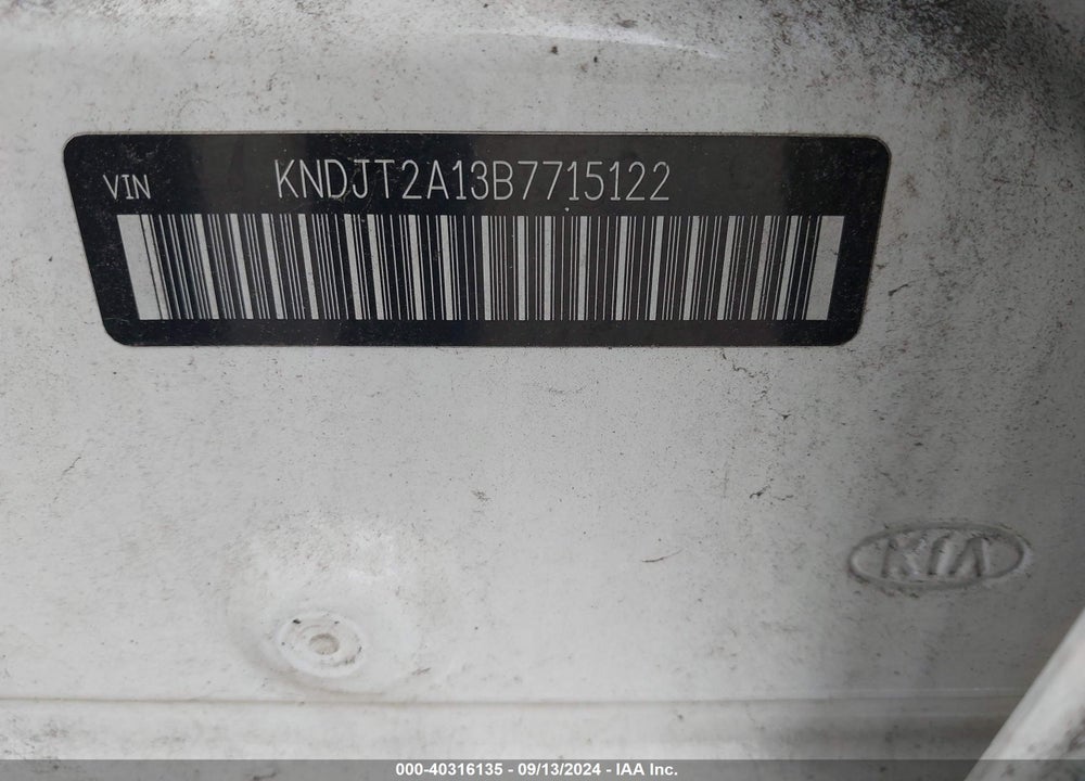 2011 KIA SOUL VIN: KNDJT2A13B7715122