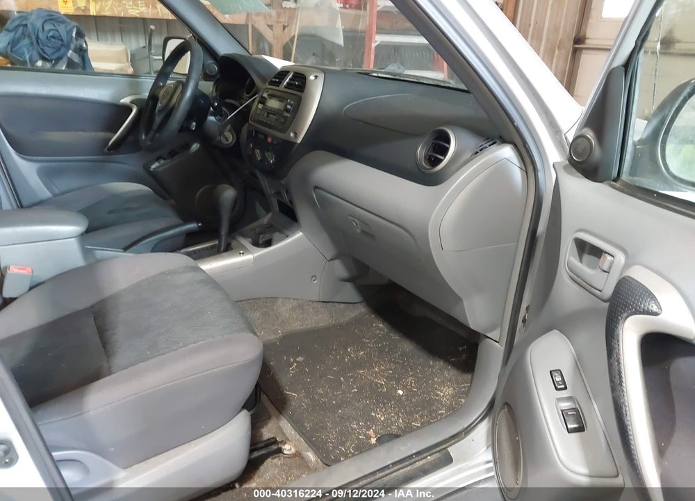 2003 TOYOTA RAV4 VIN: JTEHH20V236071121