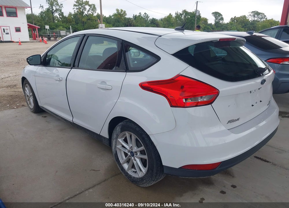 2015 FORD FOCUS SE VIN: 1FADP3K22FL242010
