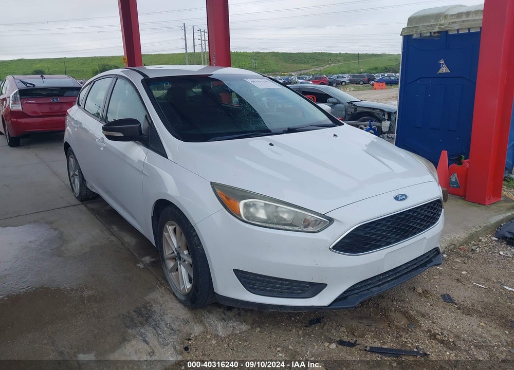 2015 FORD FOCUS SE VIN: 1FADP3K22FL242010