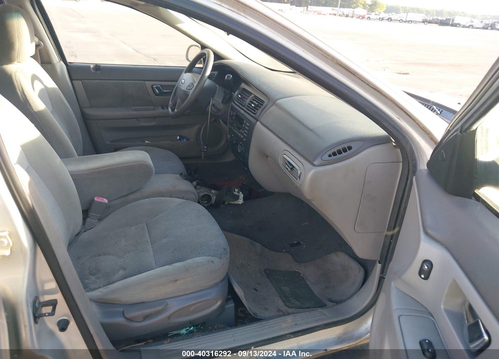 2001 FORD TAURUS SE VIN: 1FAFP53U61A156708