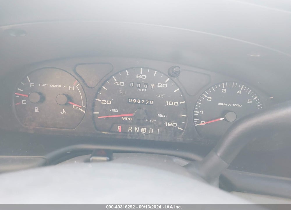 2001 FORD TAURUS SE VIN: 1FAFP53U61A156708