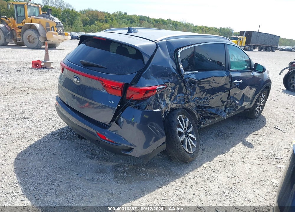 2017 KIA SPORTAGE EX VIN: KNDPNCAC4H7158709