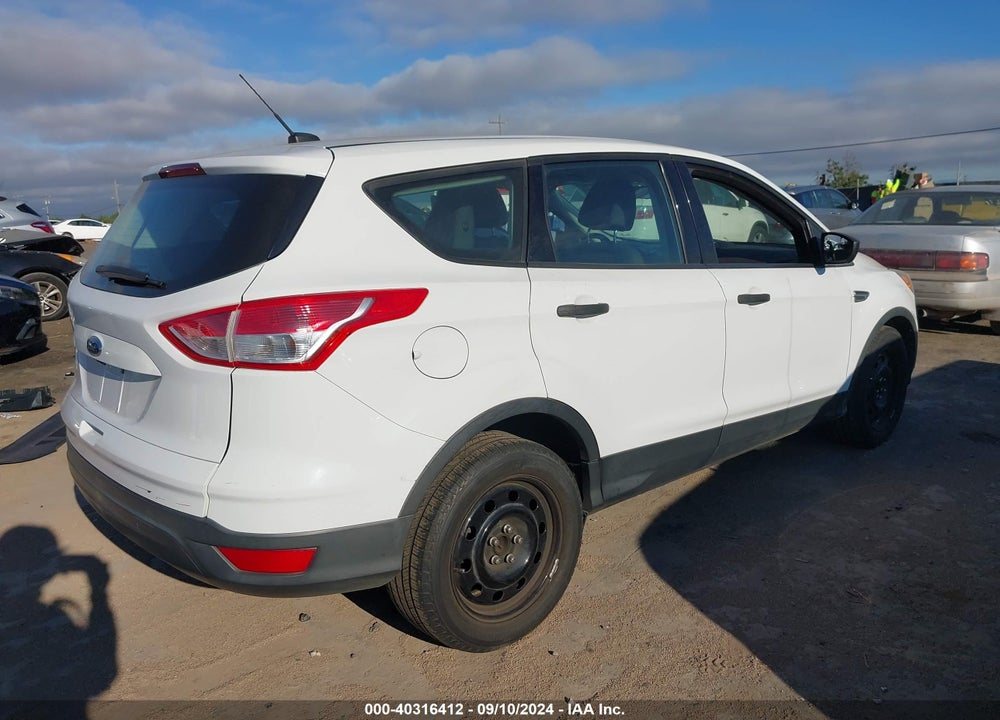 2016 FORD ESCAPE S VIN: 1FMCU0F70GUC05435